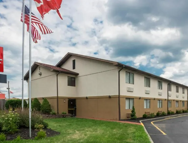 Red Roof Inn Binghamton North hotel detail image 1