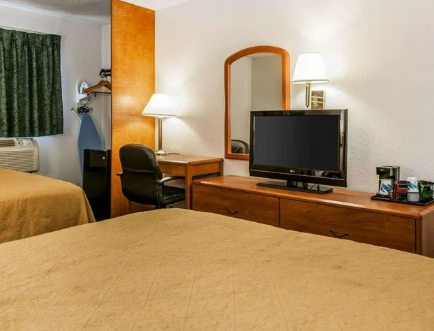 Quality Inn South hotel detail image 4