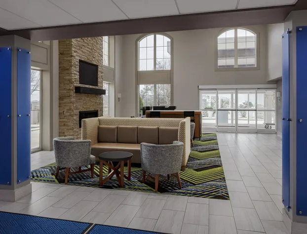 Holiday Inn Express & Suites Asheville SW - Outlet Ctr Area by IHG hotel detail image 3