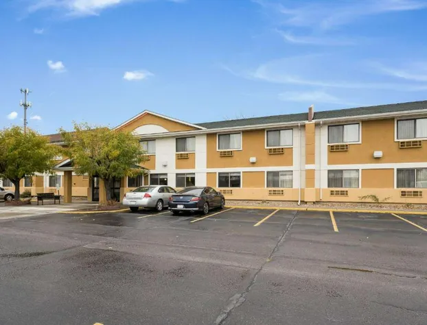 Quality Inn & Suites Sioux Falls South hotel detail image 1