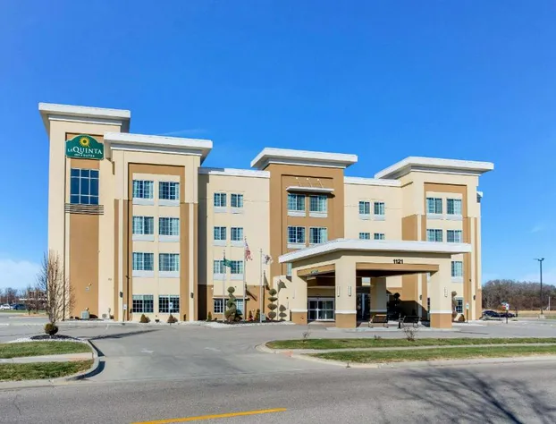 La Quinta Inn & Suites by Wyndham Springfield IL hotel detail image 4