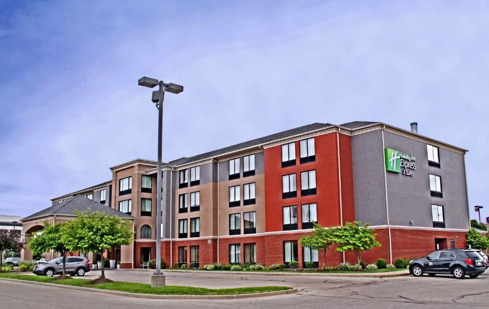 Holiday Inn Express Hotel & Suites Cape Girardeau I-55 by IHG hotel hero