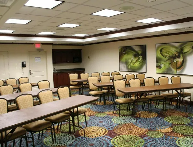 Holiday Inn Express Hotel & Suites Cape Girardeau I-55 by IHG hotel detail image 3