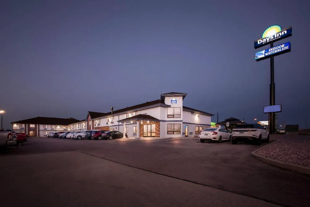 Days Inn by Wyndham Mitchell SD hotel hero