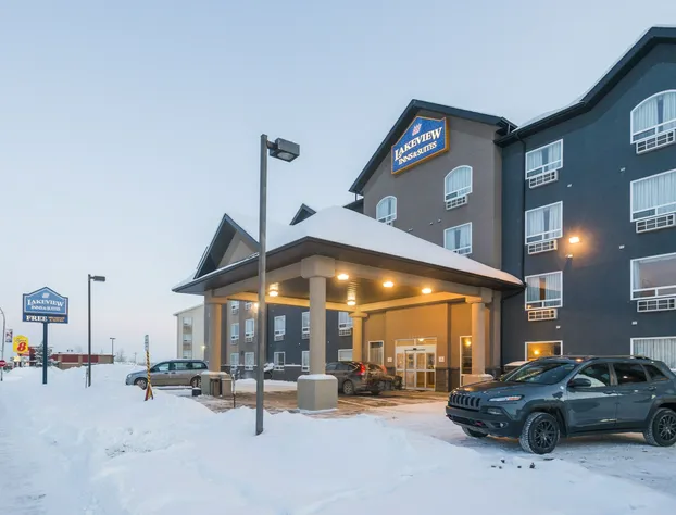 Lakeview Inns & Suites - Fort Nelson hotel detail image 2