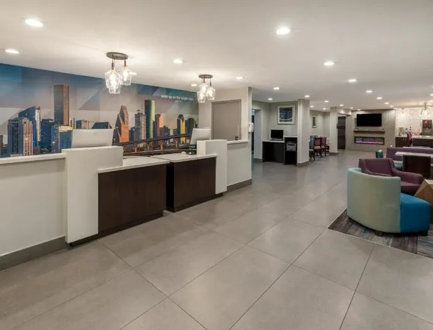 La Quinta Inn & Suites by Wyndham Houston NW Brookhollow hotel detail image 4