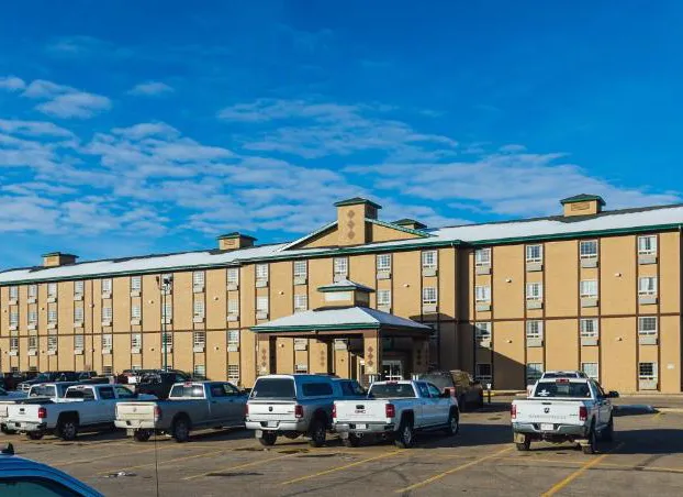 Service Plus Inn and Suites - Grande Prairie hotel detail image 1