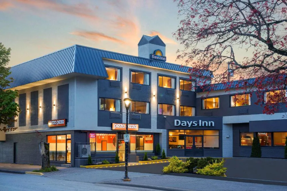 Days Inn by Wyndham Terrace hotel hero