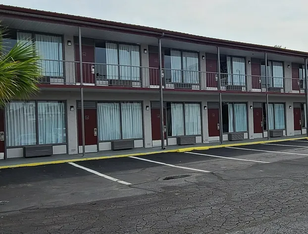 Red Roof Inn Florence SC hotel detail image 1