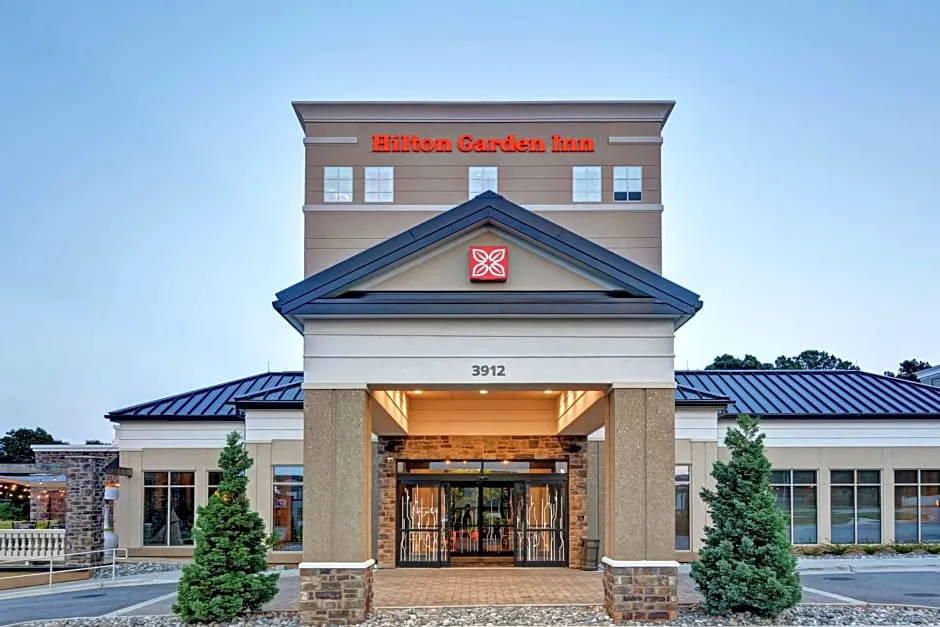 Hilton Garden Inn Raleigh /Crabtree Valley hotel hero