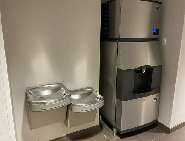 Spark by Hilton Rochester South hotel detail image 2