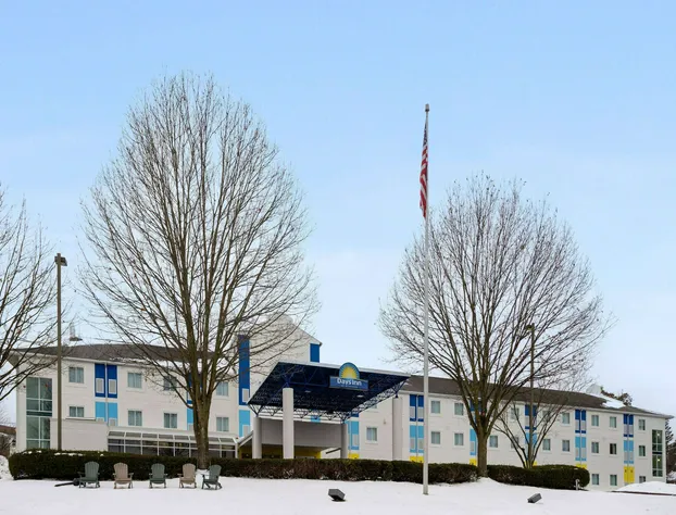 Days Inn by Wyndham Penn State hotel detail image 3