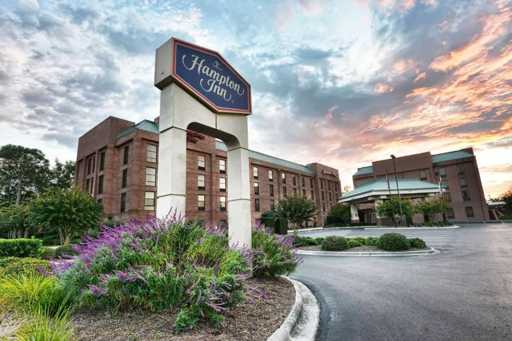 Hampton Inn Wilmington-Medical Park hotel hero