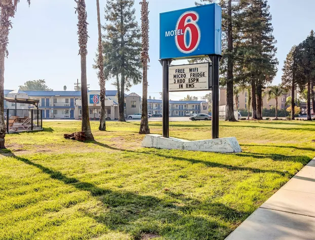 Motel 6 Visalia, CA hotel detail image 2