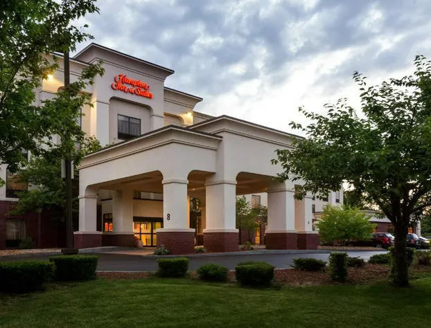 Hampton Inn & Suites Manchester-Bedford hotel detail image 1