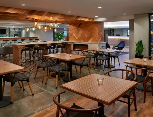 Fairfield by Marriott Montreal Downtown hotel detail image 3