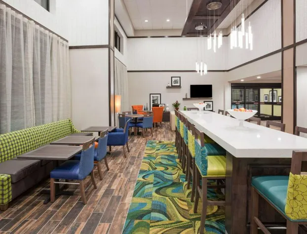 Hampton Inn & Suites Sioux City South hotel detail image 3