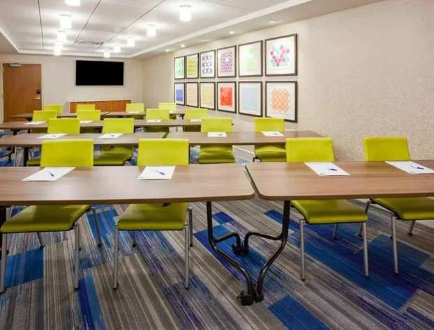 Holiday Inn Express & Suites Des Moines Downtown by IHG hotel detail image 3