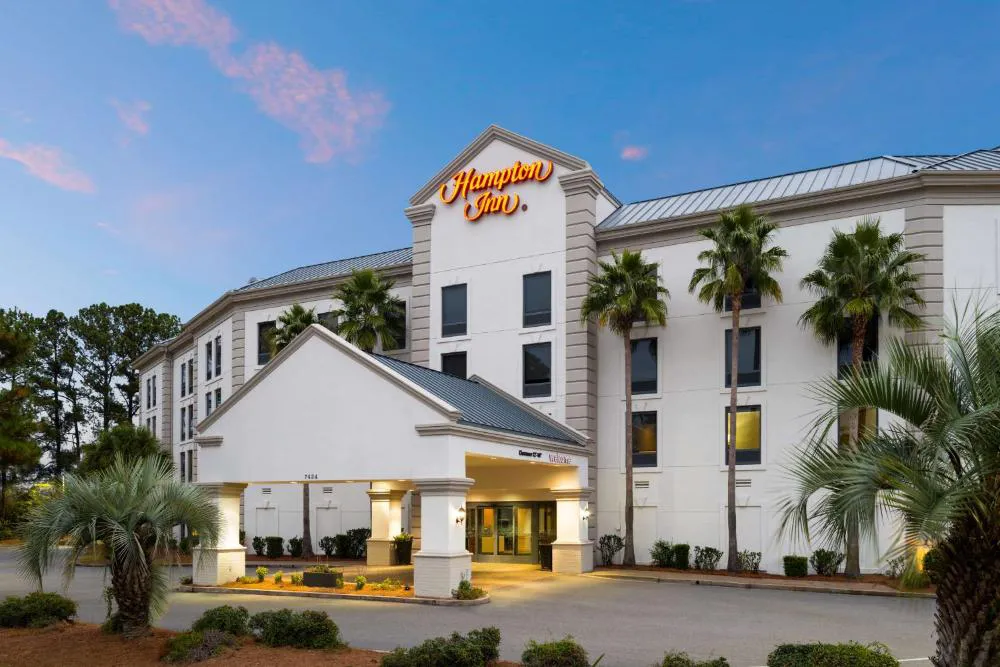 Hampton Inn Charleston-North hotel hero