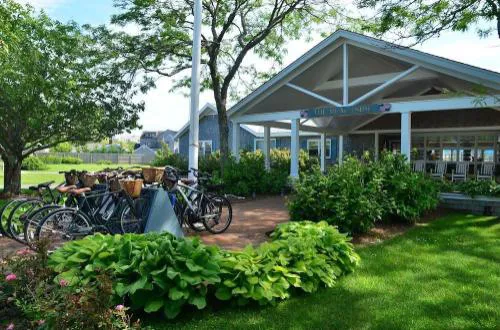 The Beachside hotel detail image 3