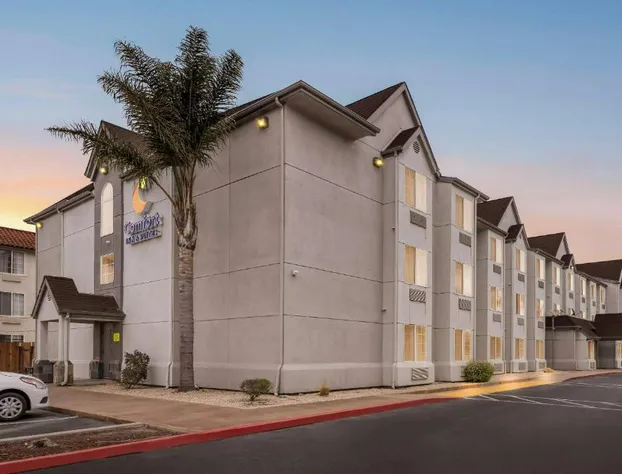 Comfort Inn & Suites Salinas City Center Area hotel detail image 1
