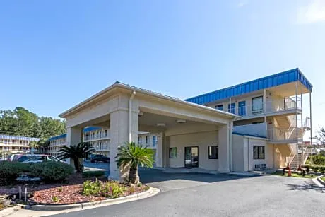 Motel 6 Pooler, GA - Savannah Airport hotel detail image 3