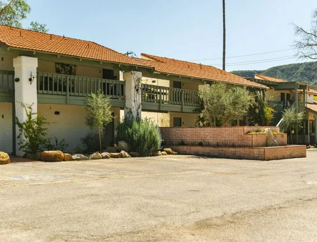 Hummingbird Inn of Ojai hotel detail image 1