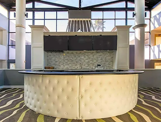 Econo Lodge Orlando Airport hotel detail image 1