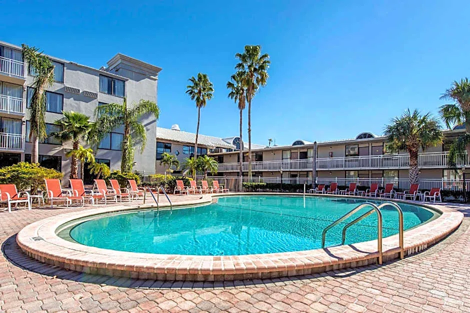 Econo Lodge Orlando Airport hotel hero