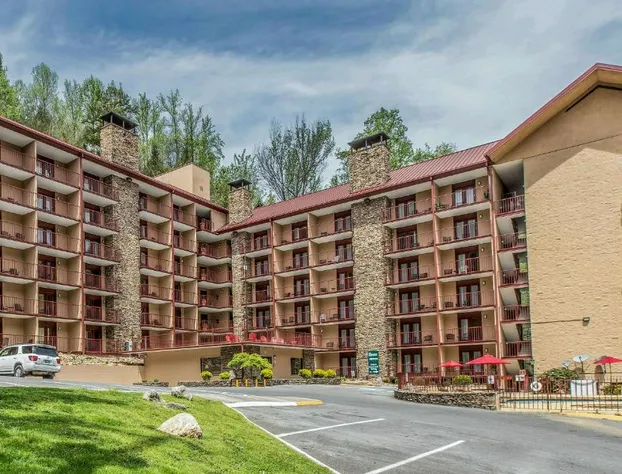 Quality Inn & Suites Gatlinburg North hotel detail image 2