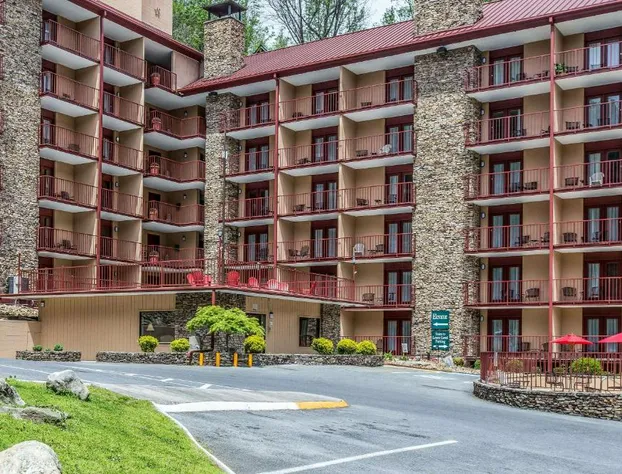 Quality Inn & Suites Gatlinburg North hotel detail image 1