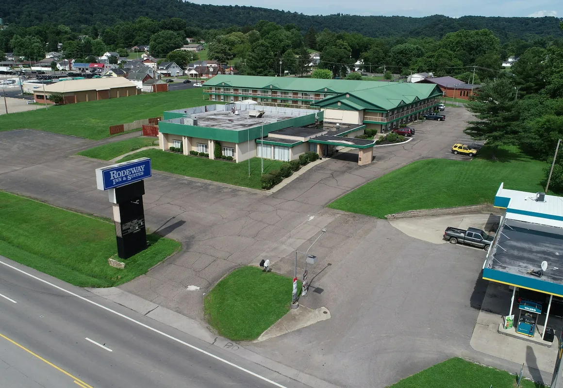 Rodeway Inn and Suites hotel hero