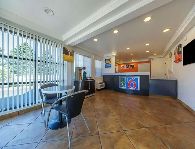 Motel 6 Canby, OR hotel detail image 3