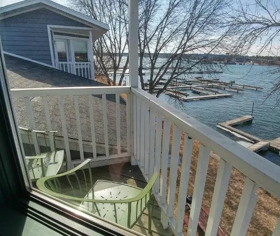 Snug Harbor Inn hotel detail image 4