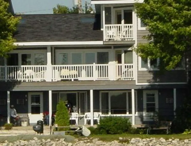 Snug Harbor Inn hotel detail image 1