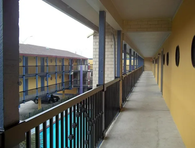 Scottish Inns Galveston hotel detail image 3