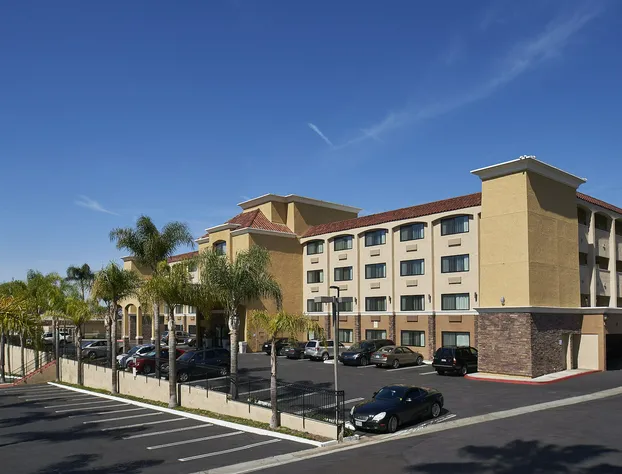 Holiday Inn Express San Diego South - National City by IHG hotel detail image 2