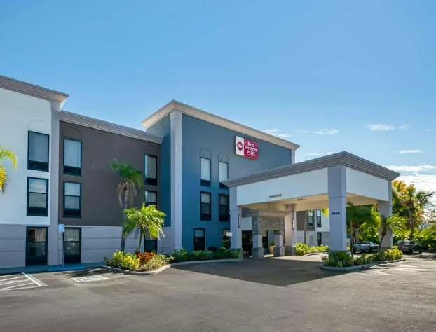 Best Western Plus Universal Inn hotel detail image 3