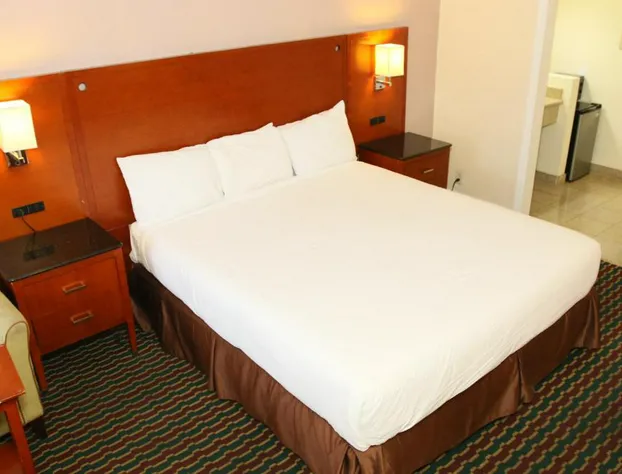 Town and Country Inn hotel detail image 3