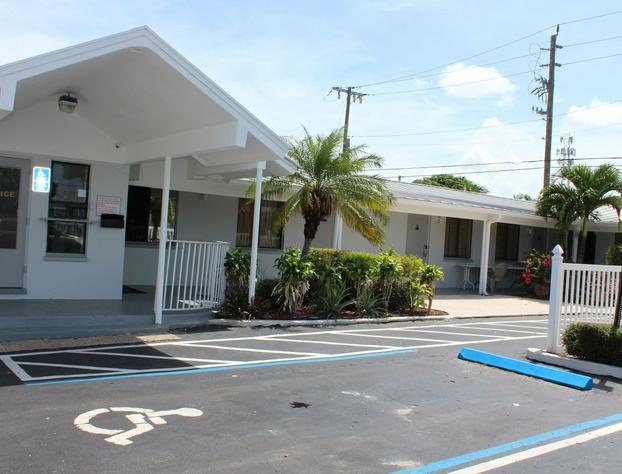 Economy Inn West Palm Beach hotel detail image 1