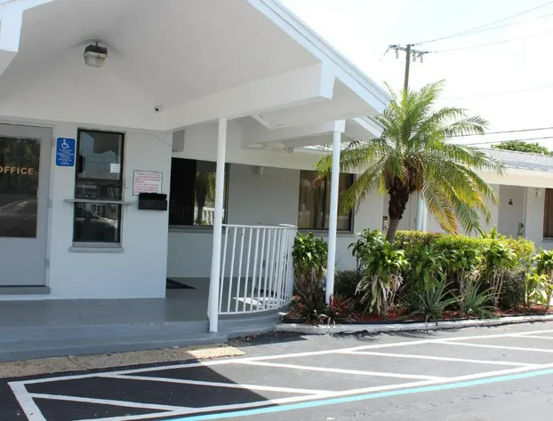 Economy Inn West Palm Beach hotel detail image 1