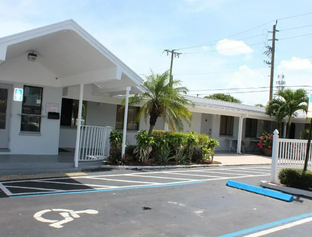 Economy Inn West Palm Beach hotel detail image 3