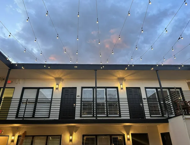 Bevonshire Lodge Motel hotel detail image 2