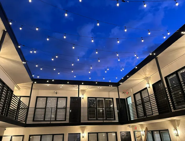 Bevonshire Lodge Motel hotel detail image 3