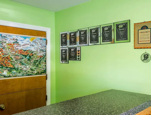 Rodeway Inn Lincoln I-93 hotel detail image 3