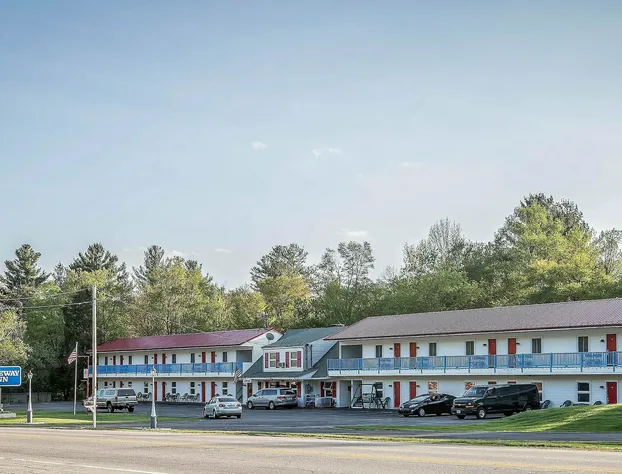 Rodeway Inn Lincoln I-93 hotel detail image 1