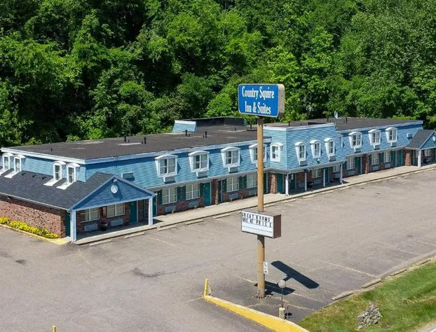 Country Squire Inn & Suites hotel detail image 2