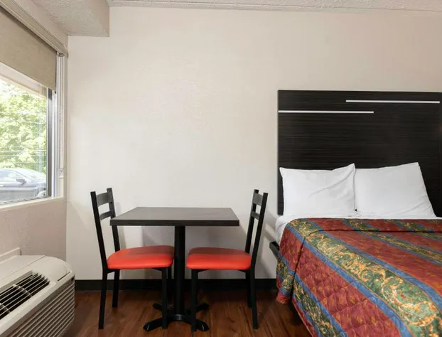 Paragon Inn Hillsboro hotel detail image 2