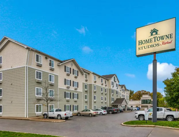 HomeTowne Studios by Red Roof Columbus hotel detail image 1