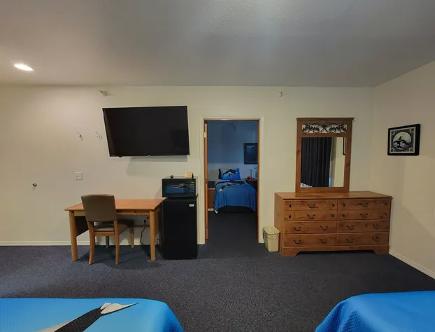 Eagle Bay Inn hotel detail image 3